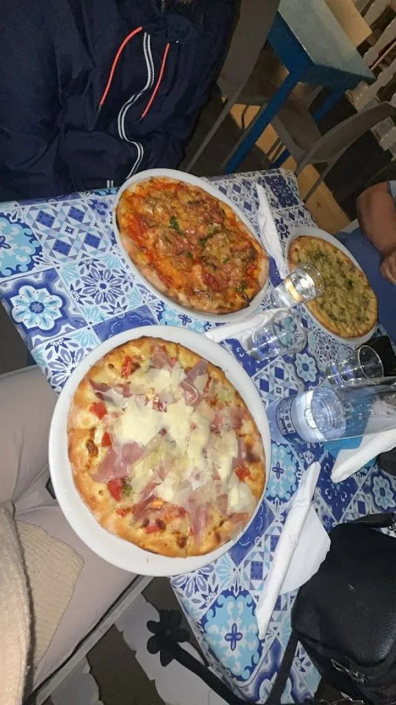 Guillaume Saint-Sever_Pizzeria da Nino_Cattolica Eraclea_review