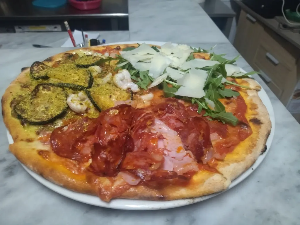 Pizzeria da Nino restaurant in Cattolica Eraclea