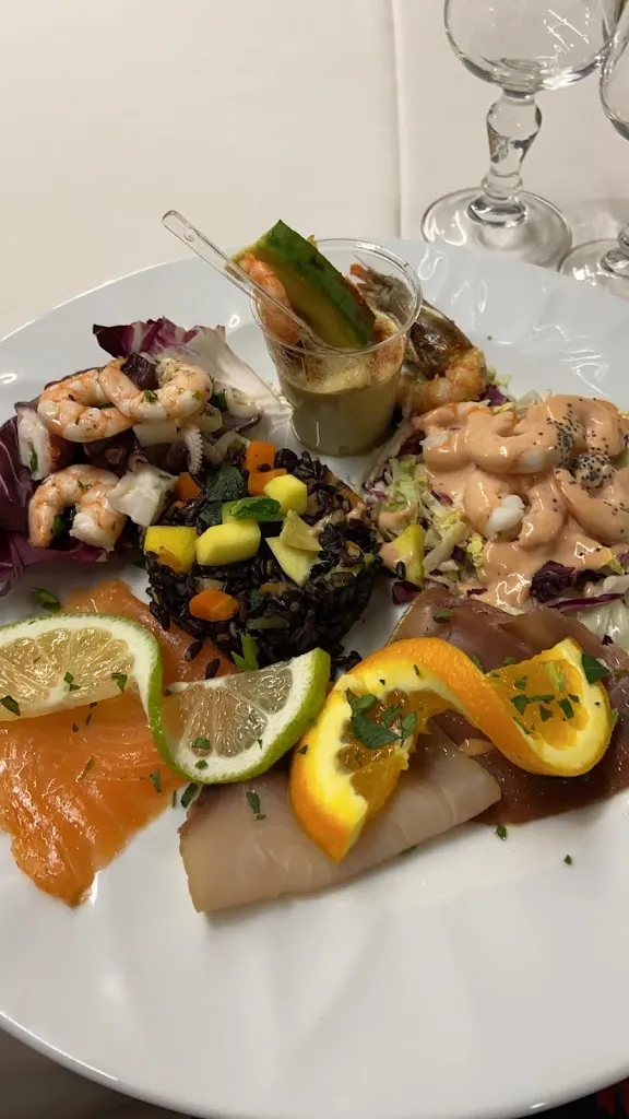 Monji Verin_Ristorante Pizzeria Le Pigne_Cefalà Diana_review