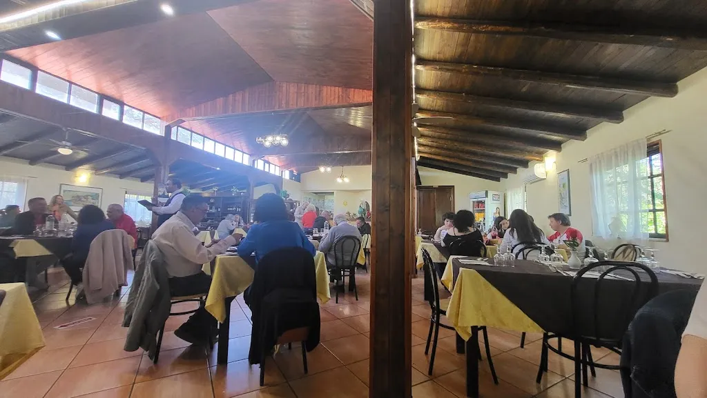 Ristorante Pizzeria Le Pigne restaurant in Cefalà Diana