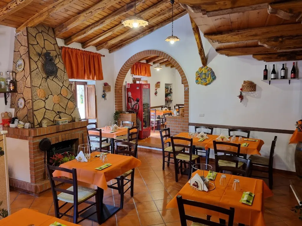 Bistrot A' Ficaredda - Piatti Tipici Siciliani_Castelmola_slider_image_1