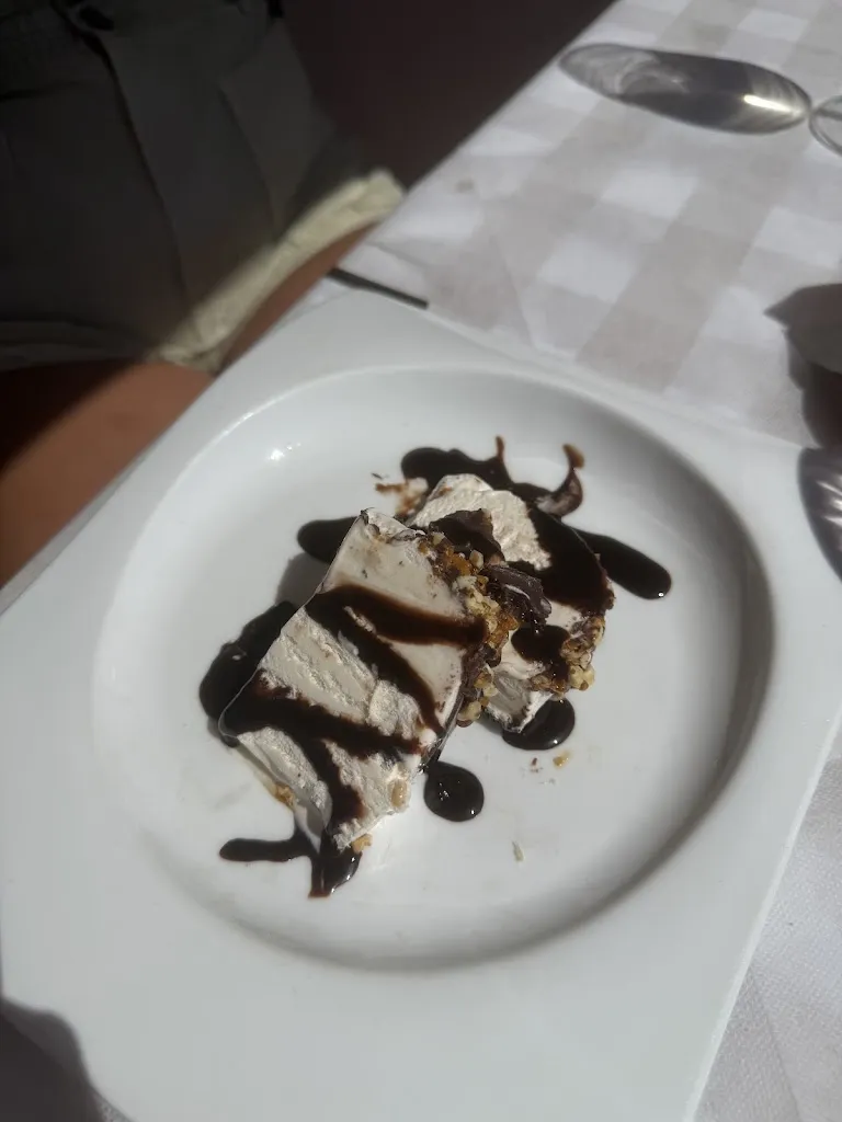 Schappler claire_La Taverna Dell'Etna_Castelmola_review