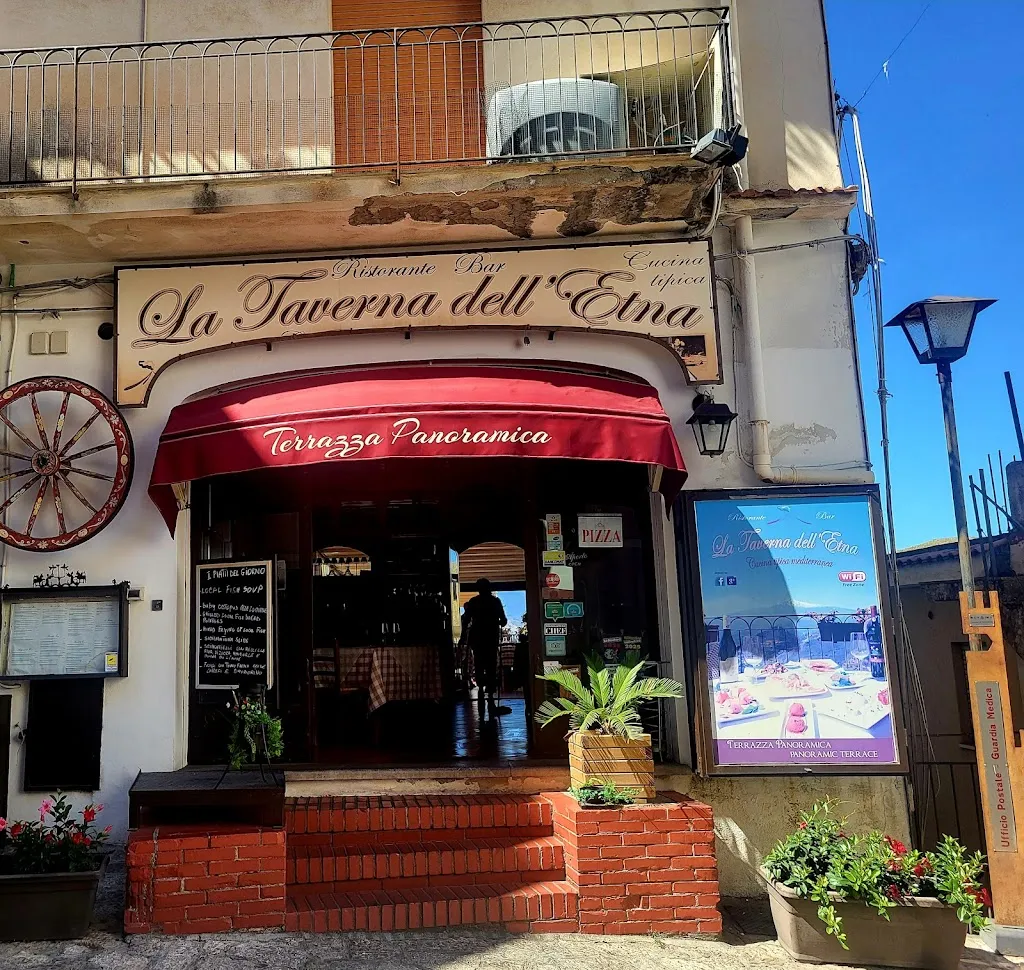 La Taverna Dell'Etna_Castelmola_slider_image_3