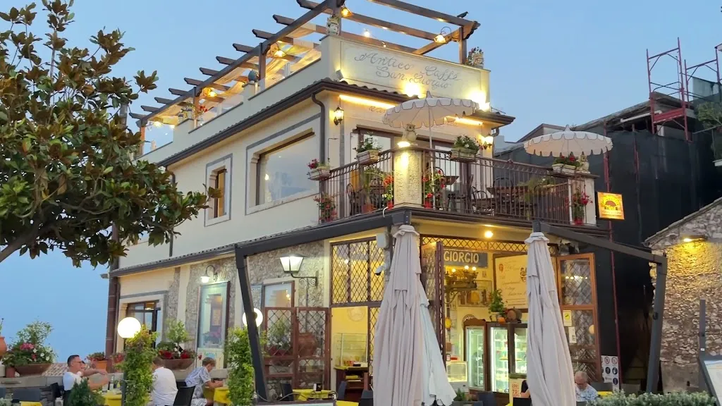 Pizzeria Nina_Castelmola_slider_image_2