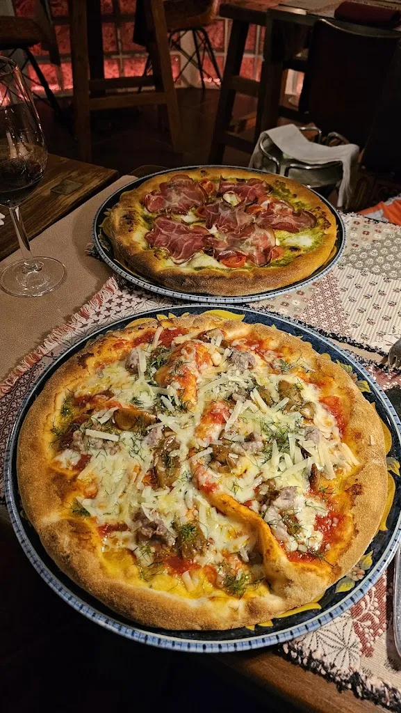 Jeannie Winfield_La Caverna Wine Bar_Castelmola_review