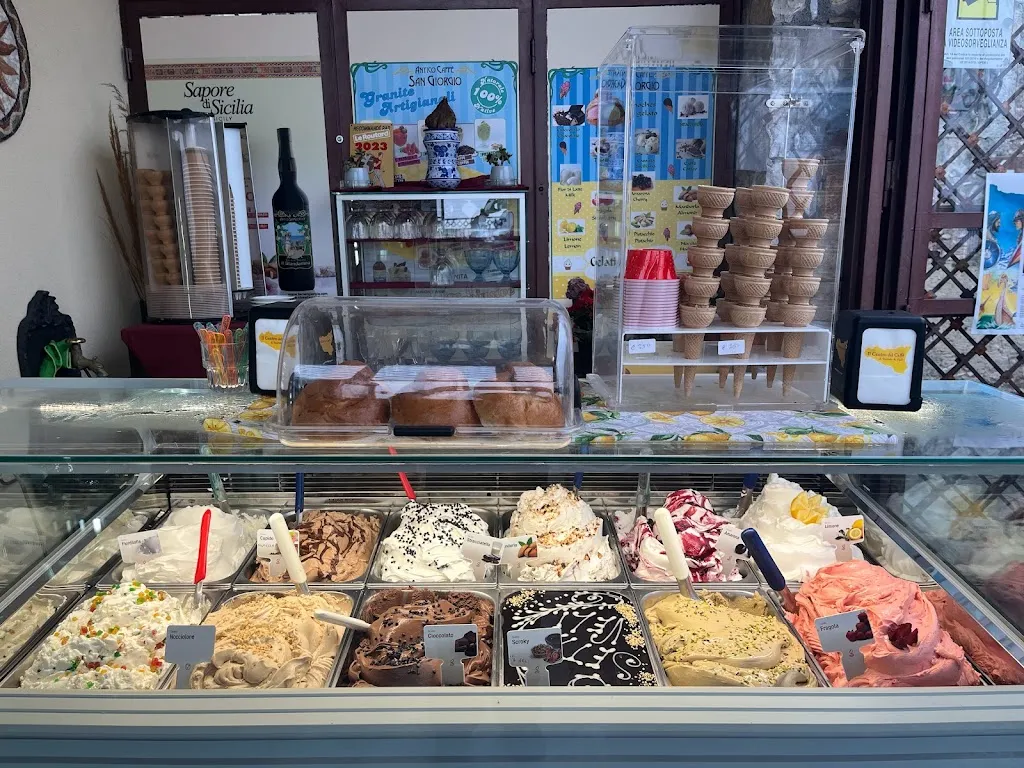 Antico Caffè San Giorgio restaurant in Castelmola