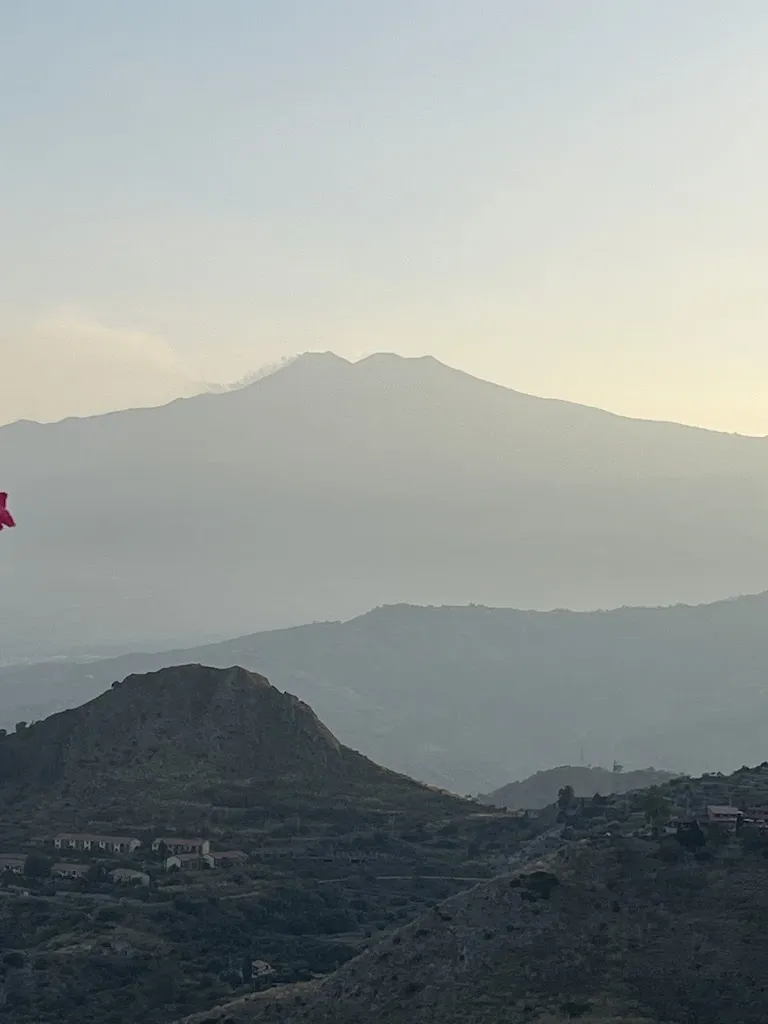 Anne-Marie Skriver_la terrazza sull'etna_Castelmola_review