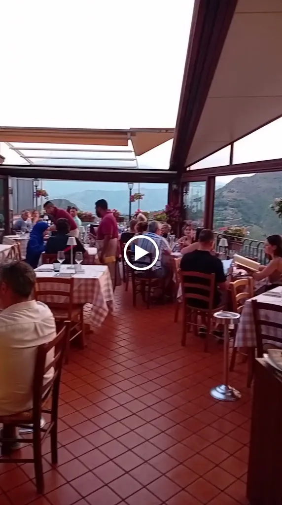 la terrazza sull'etna restaurant in Castelmola