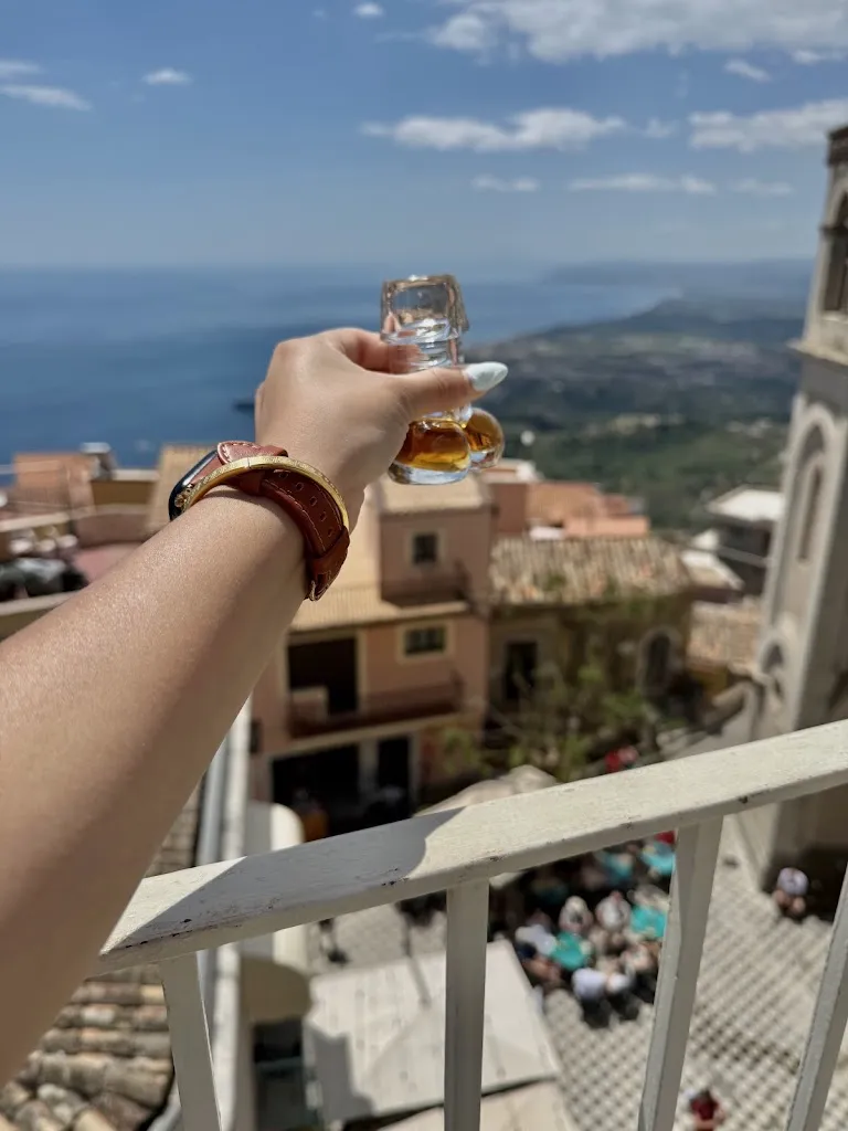 Liliana_Bar Turrisi_Castelmola_review