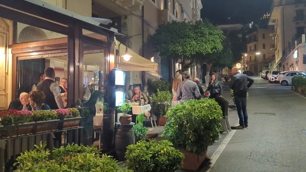 Malvasia_Castelmola_slider_image_2