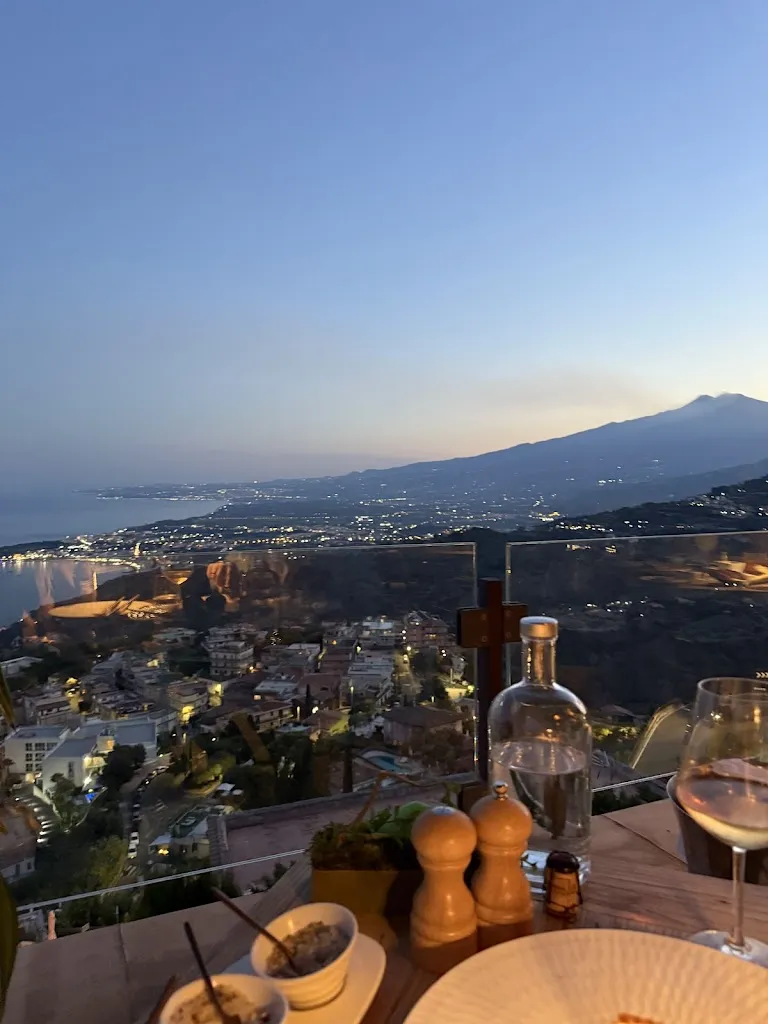 patricia oliver_Incanto_Castelmola_review