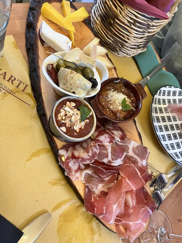 Amira Murtazaeva_TreQuarti Taormina Antipasteria Siciliana_Castelmola_review