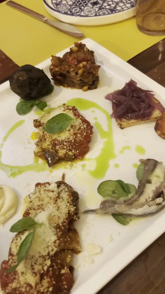 TreQuarti Taormina Antipasteria Siciliana_Castelmola_slider_image_2