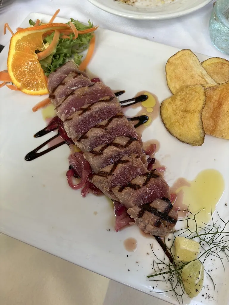 Alex DiGregorio_Osteria Pizzeria Le Tre Vie_Castelmola_review