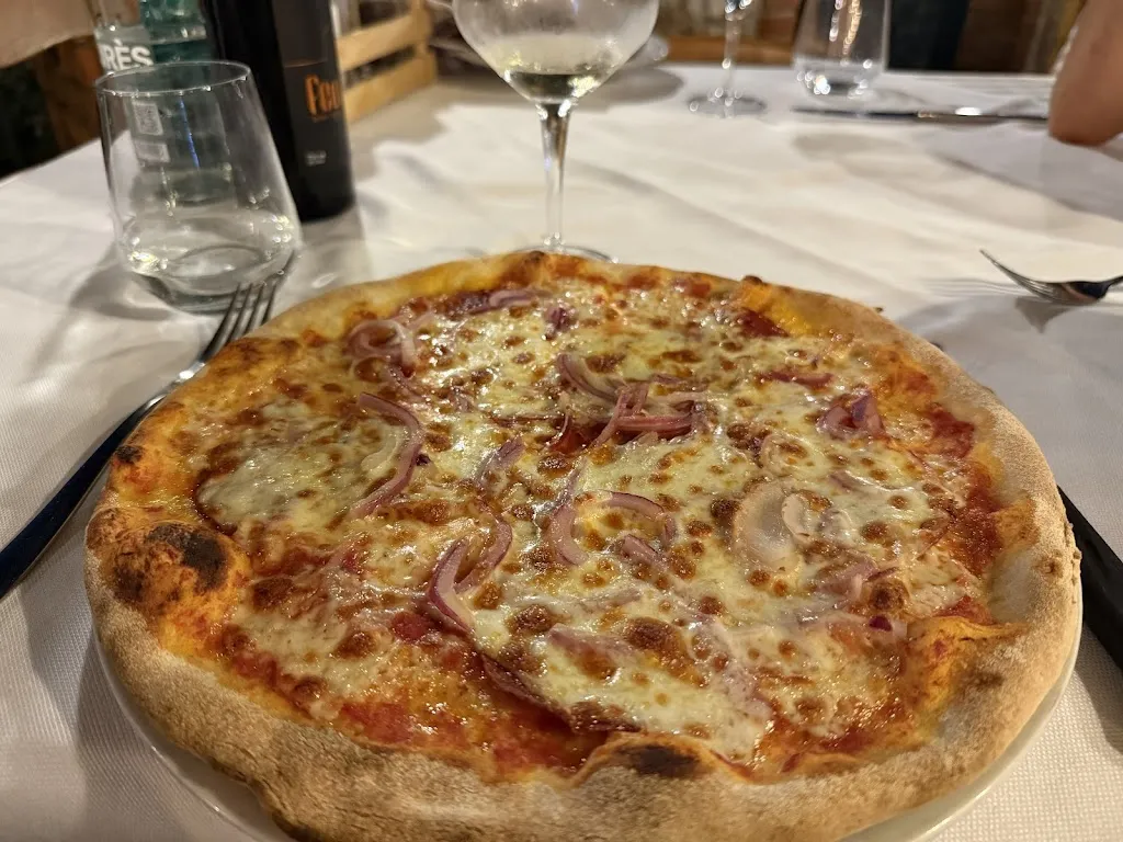 Osteria Pizzeria Le Tre Vie_Castelmola_slider_image_3