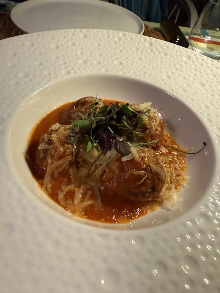 Matthew Kay_Adduma_Castelmola_review