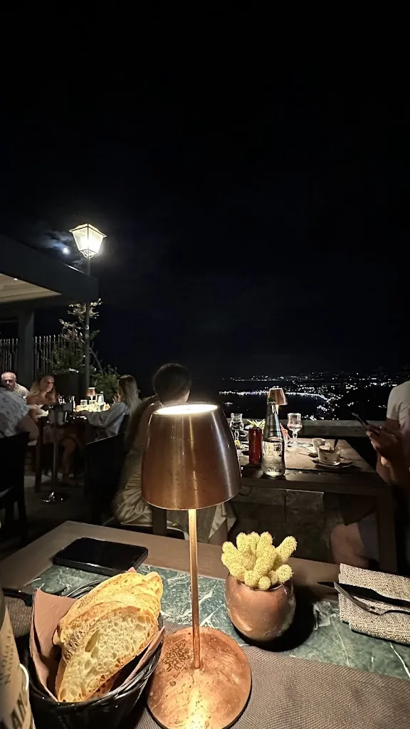 Terrasse zum Restaurant Relé_Castelmola_slider_image_3