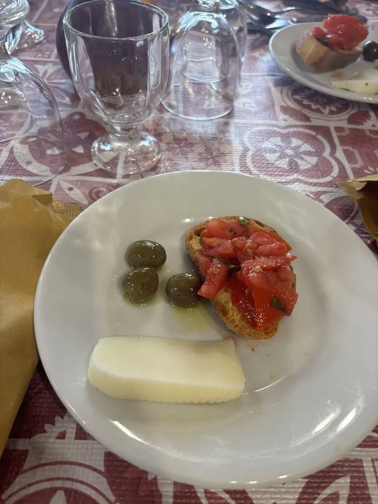 Claire Keller_Trattoria da Giovanni - Cucina Siciliana_Castelvetrano_review