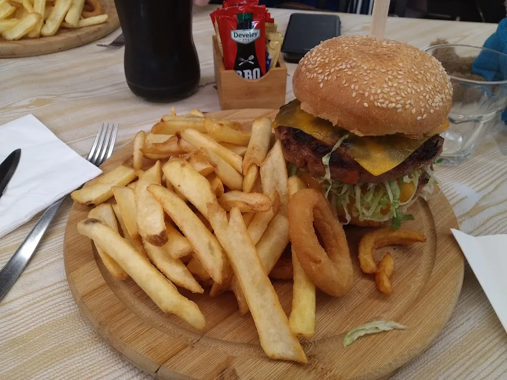 Valentina Barruzza_MIROS_Castelvetrano_review