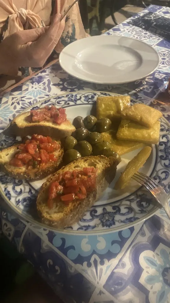 Alexander Skinner_Ristoranti Ristorante Pierrot_Castelvetrano_review