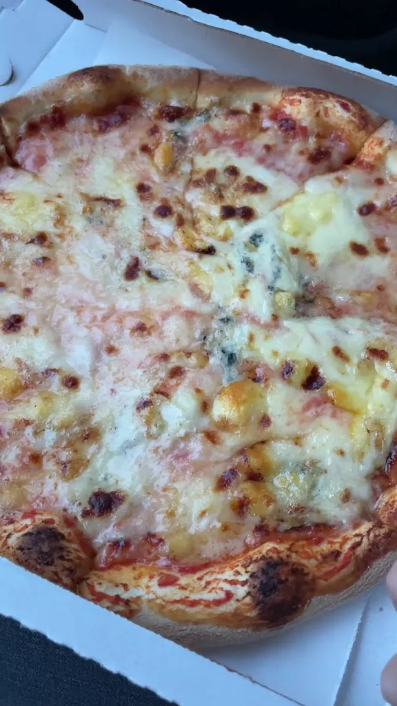 Mister Pizza_Castelvetrano_slider_image_2