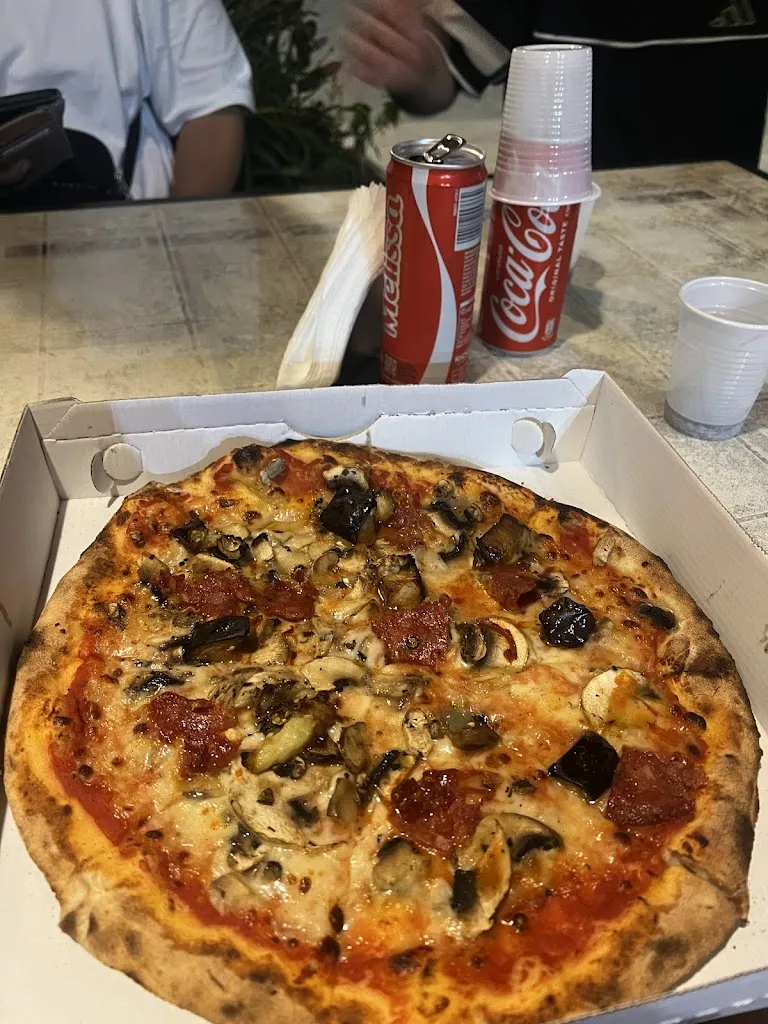 Pizzeria Marinella_Castelvetrano_slider_image_2