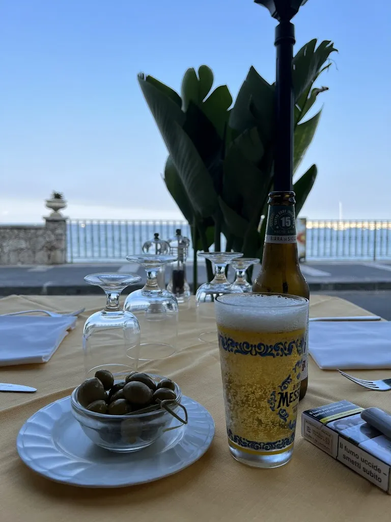 eliza_Ristorante Pizzeria Capitano Uncino Giardini Naxos_Chianchitta-Trappitello_review