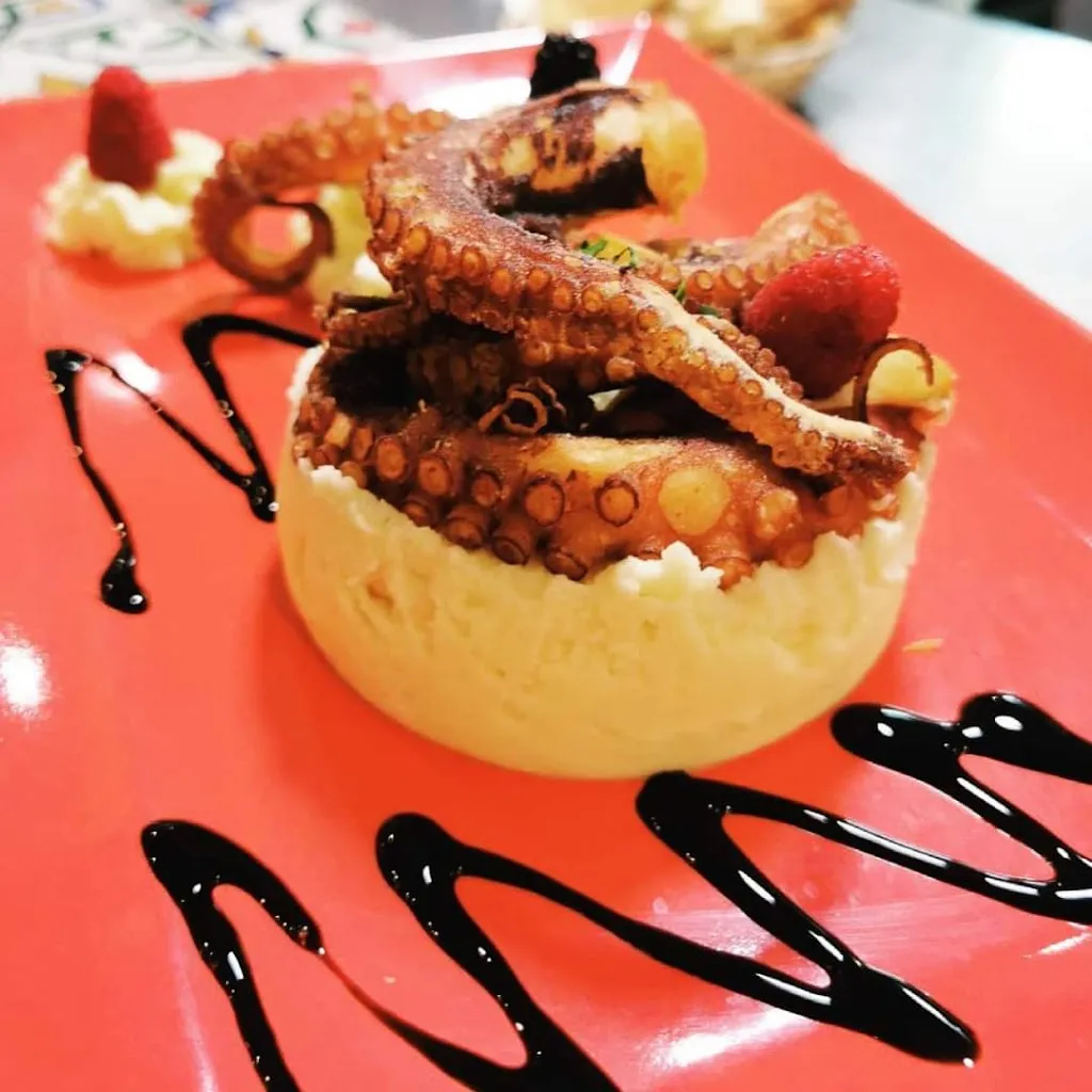 Da Lino Trattoria Sicilia Bedda_Chianchitta-Trappitello_slider_image_3