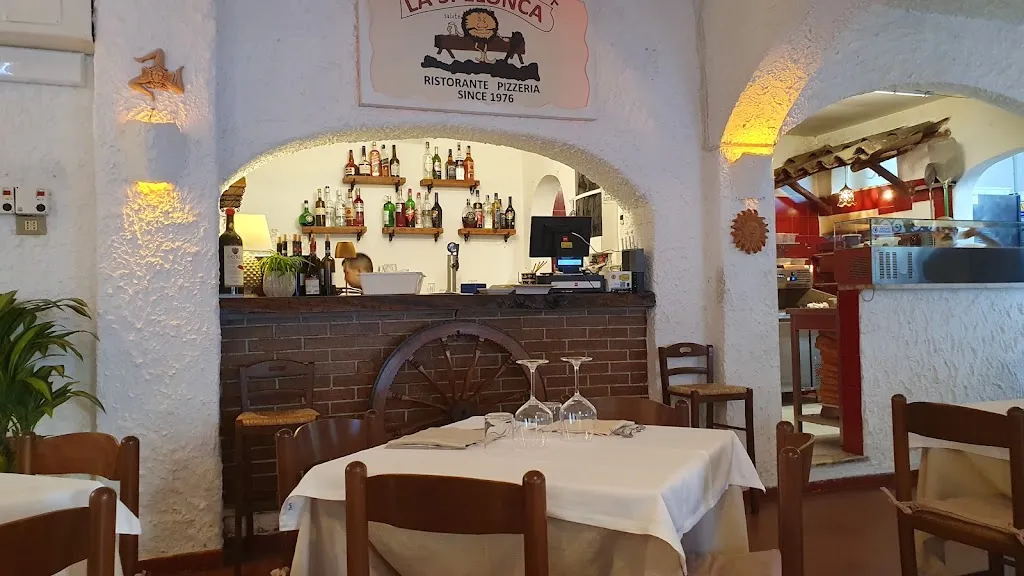 Ristorante pizzeria La Spelonca restaurant in Chianchitta-Trappitello