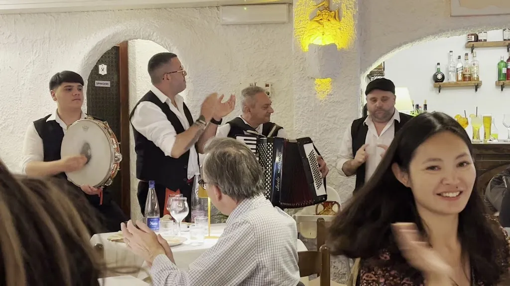 Ristorante pizzeria La Spelonca_Chianchitta-Trappitello_slider_image_2