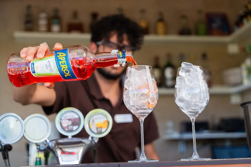 FOOD & DRINK Villa Giardini_Chianchitta-Pallio_slider_image_3