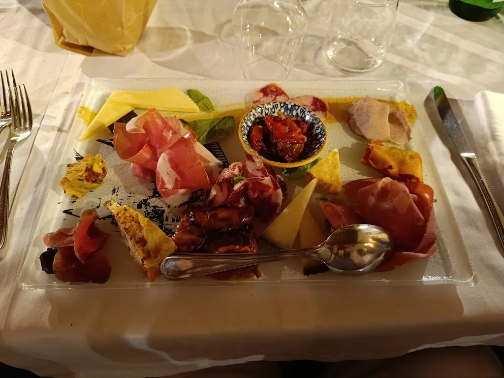 Restaurant @ Antica Stazione_Chiaramonte Gulfi_slider_image_3