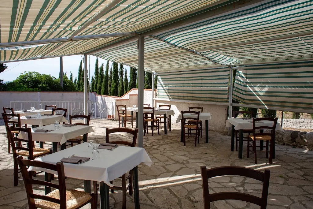 Nuova Gestione Ristorante Pizzeria Vecchia Gulfi restaurant in Chiaramonte Gulfi