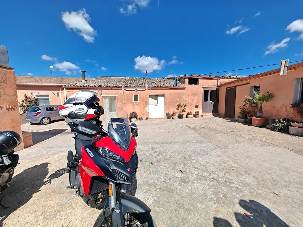 Andrea Di Natale_Azienda Agricola Criscione Rosario_Chiaramonte Gulfi_review