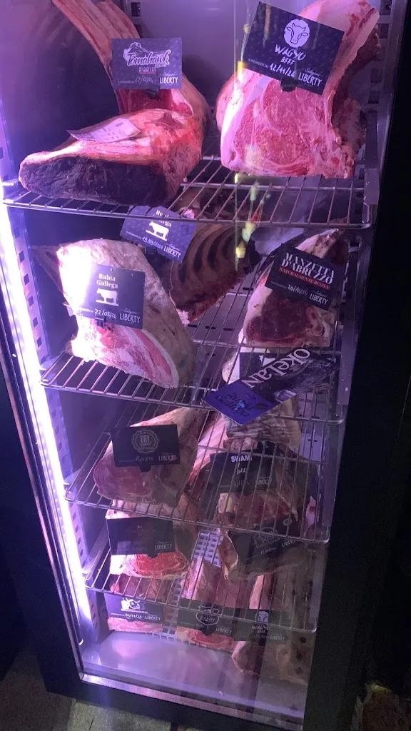 Gabriel Badillo_Liberty bon bistrot_Casalbordino-Miracoli_review