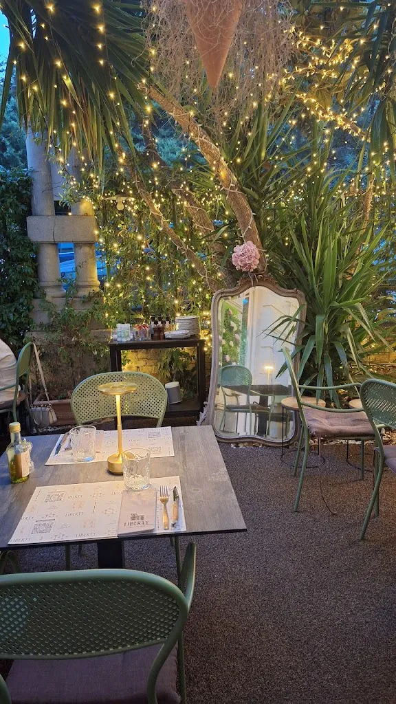 Liberty bon bistrot_Casalbordino-Miracoli_slider_image_3