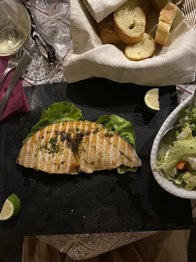 Francesco Cimino_Cortile Halykos Di Giannone Andrea_Cianciana_review