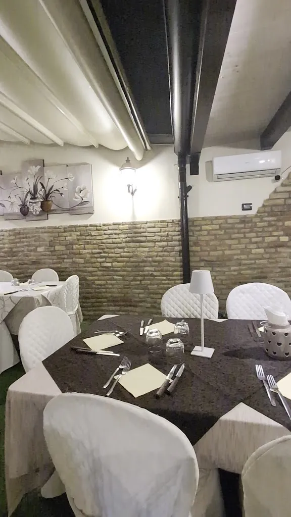 Cortile Halykos Di Giannone Andrea_Cianciana_slider_image_2