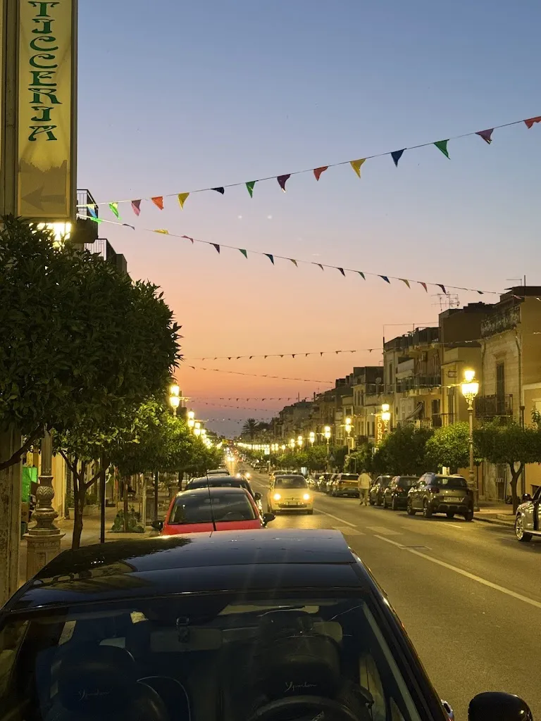 Renato Ferreira_Lo Stuzzicotto_Cinisi_review