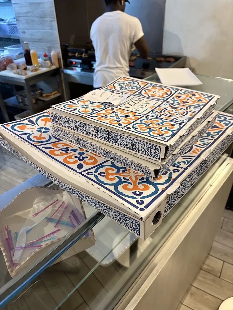 AMIR SHAHRIYARI_Lo Stuzzicotto_Cinisi_review