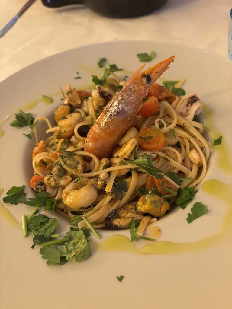 Theresa Retzlaff_Pizzeria-Trattoria La Favara_Contessa Entellina_review