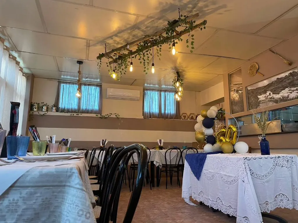 Pizzeria-Trattoria La Favara restaurant in Contessa Entellina