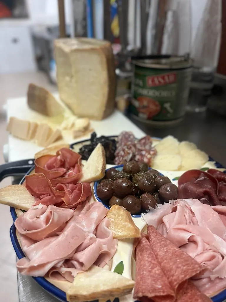 TRATTORIA PIZZERIA FAMILY_Custonaci_slider_image_3