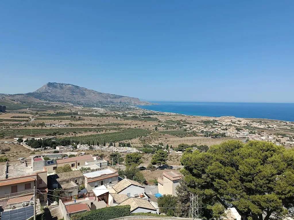 Roberto VILLANI_Belvedere Giardini Comunali_Custonaci_recensione