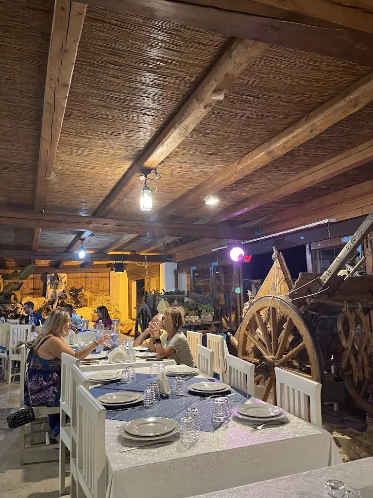 Agriturismo La Valle dei Tramonti restaurant in Custonaci