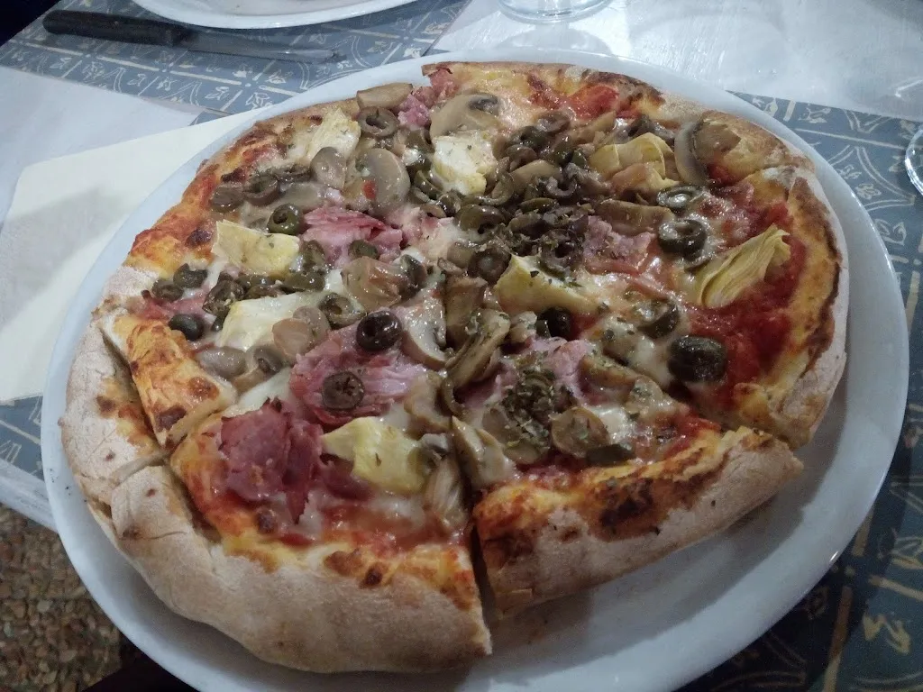 Giuseppe P._Pizzeria La Tegola_Custonaci_review