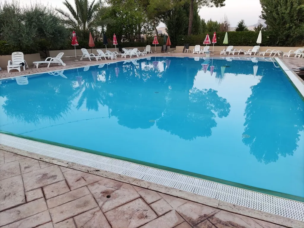 Tenute Pollara - Piscina restaurant in Corleone