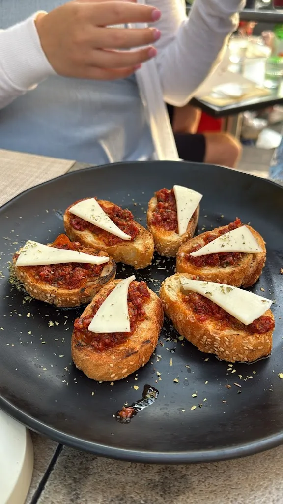 Paul Grigorenko_Mas Que Nada_Cefalù_review