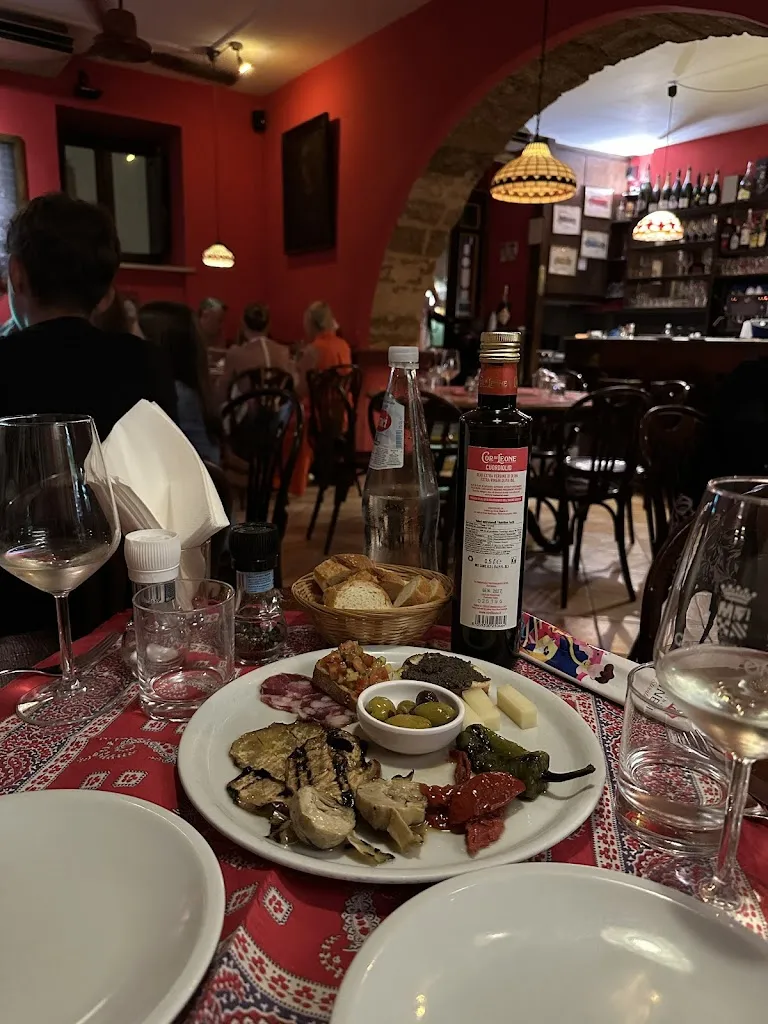 Chester Nixon_La Brace_Cefalù_review