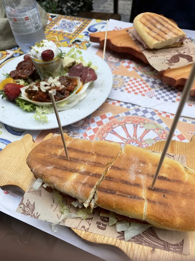 Ashleigh Potterill-Veltman_Sicilian Food & Drink_Cefalù_review